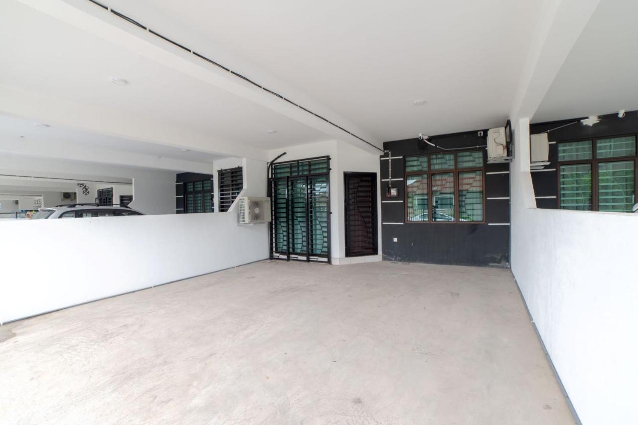 Hilmera Guesthouse Kuantan Exterior foto